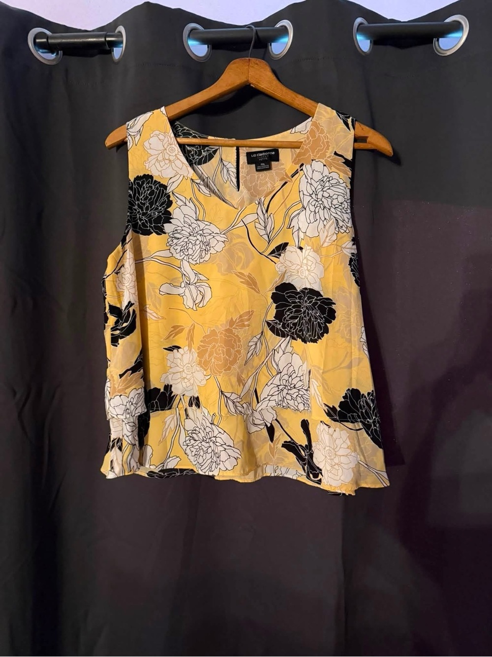 Liz Claiborne Yellow Floral Sleeveless Tank with Black & White Flowers